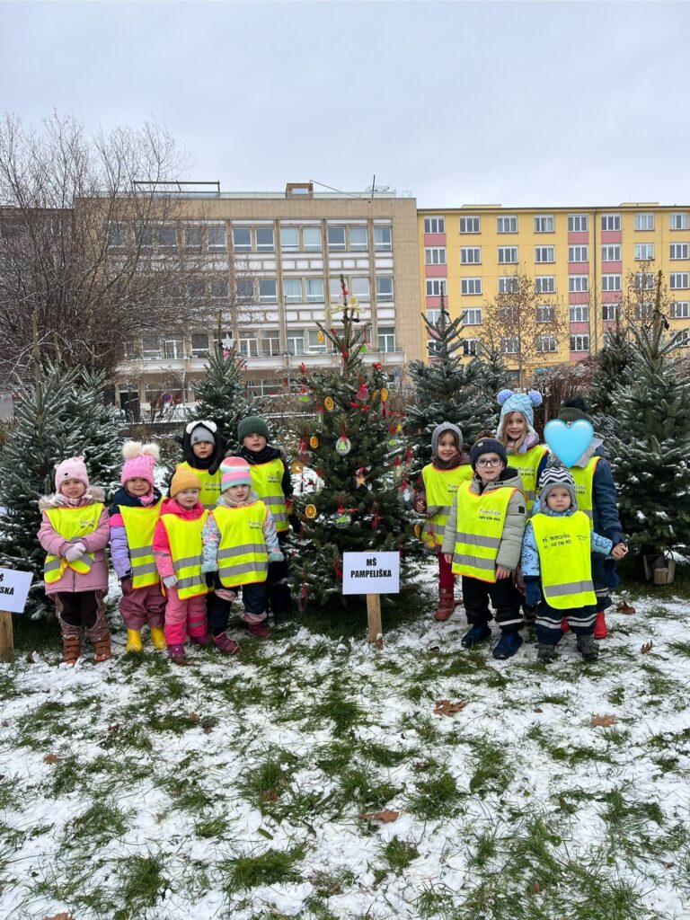 Náš Vánoční stromek na Kubánském náměstí